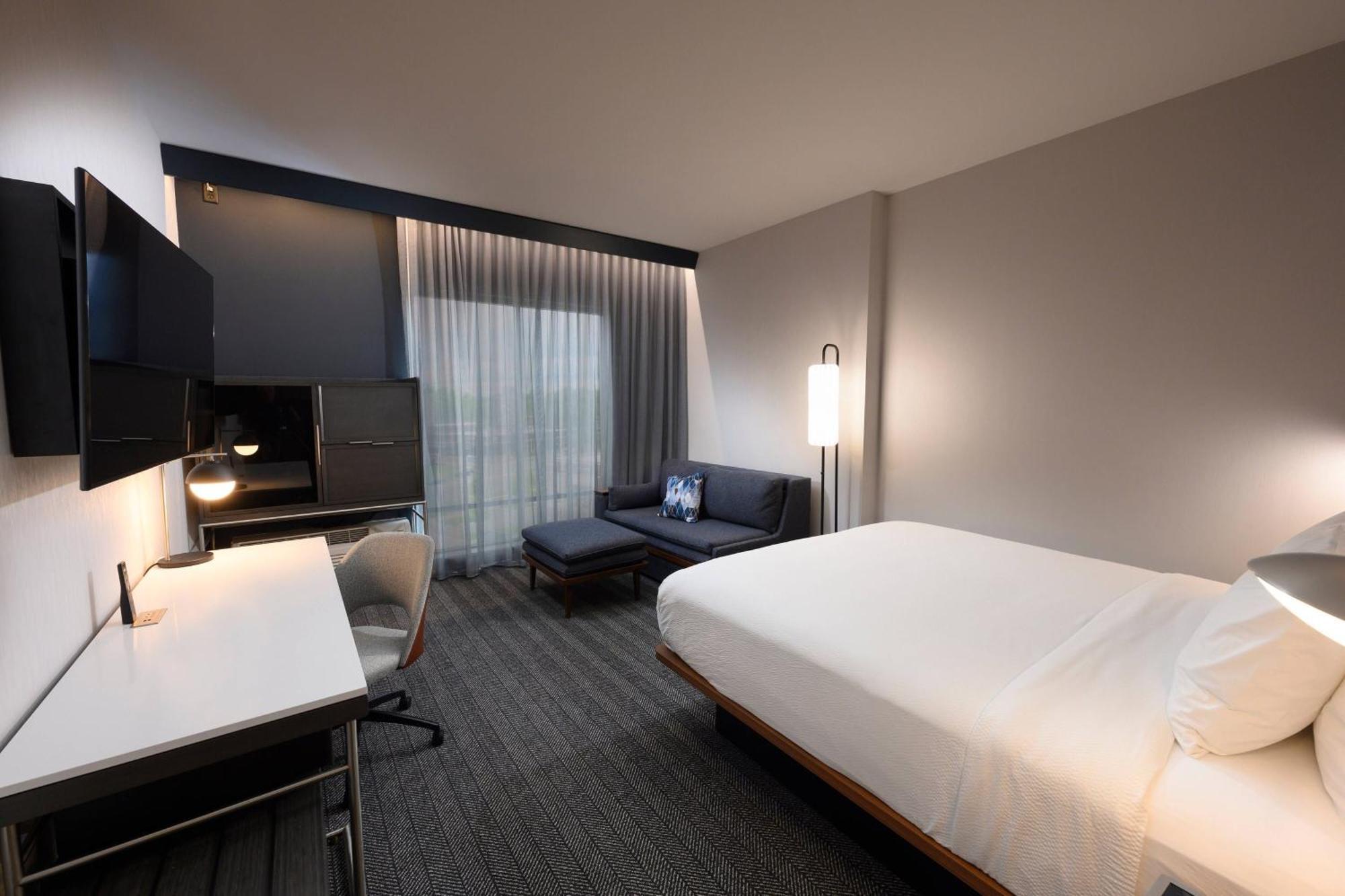 Courtyard By Marriott Charlotte Waverly Ballantyne Zewnętrze zdjęcie
